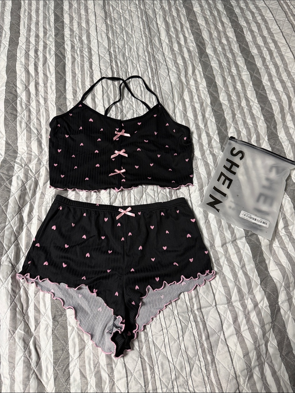 SHEIN Black Ribbed Cami & Shorts Set with Pink Hearts